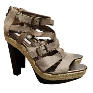 Vera Wang Beige Platform Pumps High Heel Peep Toe Sandal Size 9